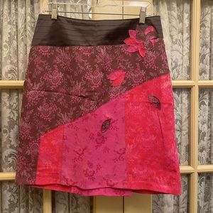 Size 38 (fits size 6) vintage Oilily patchwork skirt. Back pocket. Pleat in back